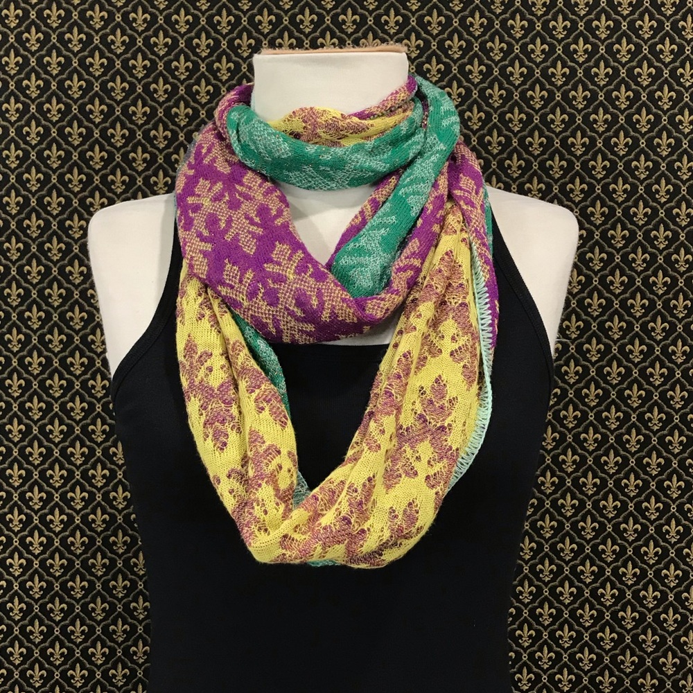 Anthro “Glimmer Paths Scarf” By Cecilia Prado View 4
